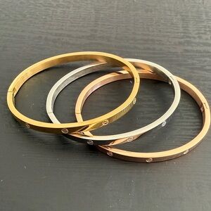 Elegant Gold, Silver, and Rose Gold Bangle Set